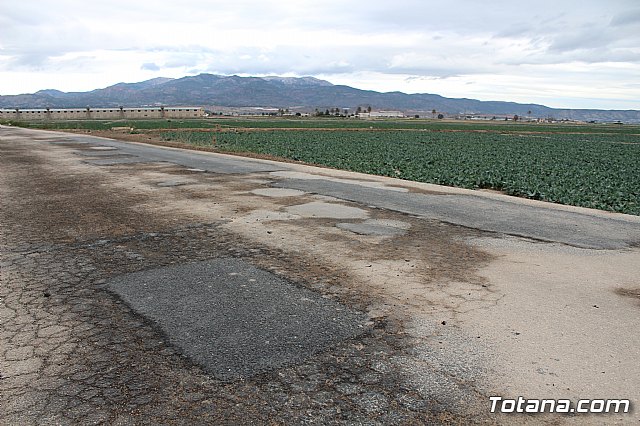 La Concejala de Caminos pavimenta, con recursos propios, los caminos de COATO y Ezequiel, junto a la Ciudad Deportiva - 21