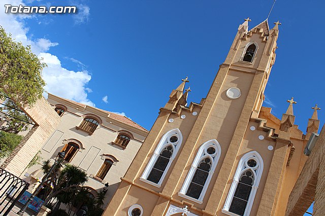 Autoridades municipales asisten a la jornada “Celebracin del aprendizaje” en el Colegio “La Milagrosa” - 1
