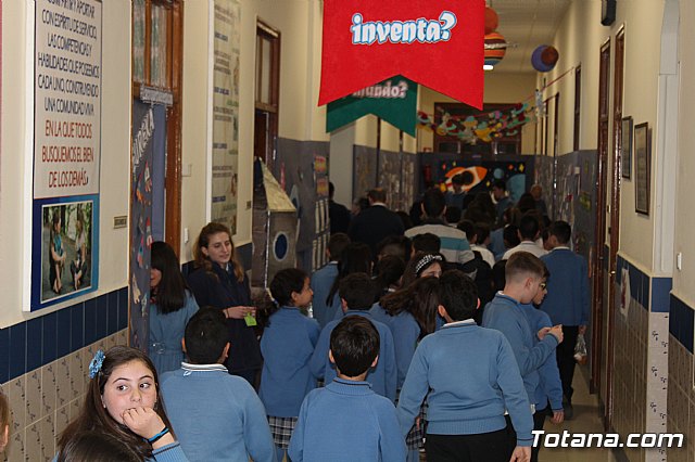 Autoridades municipales asisten a la jornada “Celebracin del aprendizaje” en el Colegio “La Milagrosa” - 21