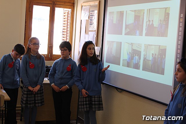 Autoridades municipales asisten a la jornada “Celebracin del aprendizaje” en el Colegio “La Milagrosa” - 38
