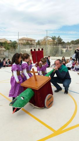 Alegre jornada nazarena en el CEIP “La Cruz” - 10
