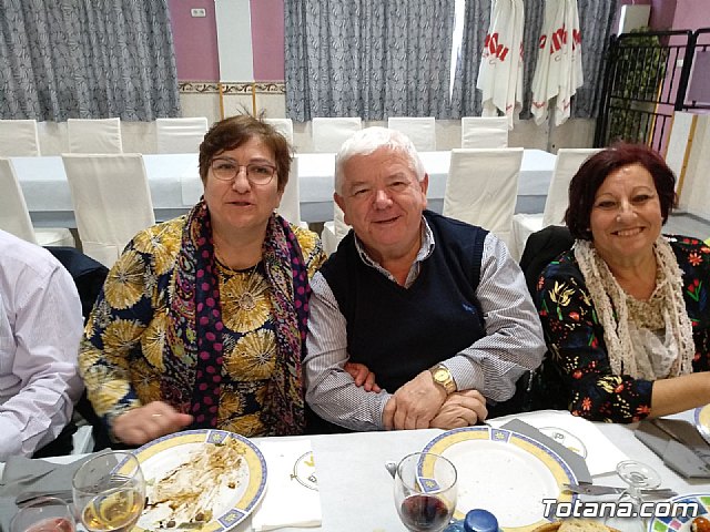 La Hermandad de Jess Flagelado y Descendimiento de la Cruz organiz su tradicional comida-fiesta - 6