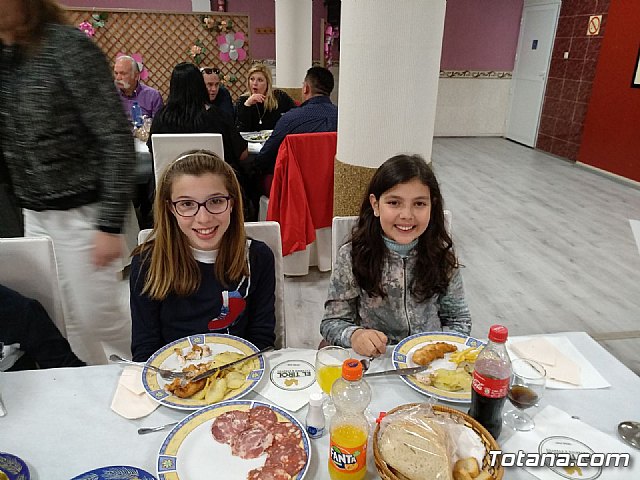 La Hermandad de Jess Flagelado y Descendimiento de la Cruz organiz su tradicional comida-fiesta - 14