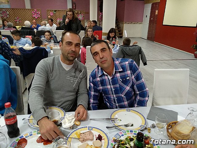 La Hermandad de Jess Flagelado y Descendimiento de la Cruz organiz su tradicional comida-fiesta - 26