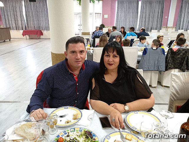 La Hermandad de Jess Flagelado y Descendimiento de la Cruz organiz su tradicional comida-fiesta - 35