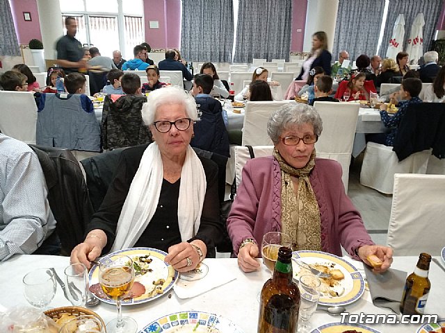 La Hermandad de Jess Flagelado y Descendimiento de la Cruz organiz su tradicional comida-fiesta - 37