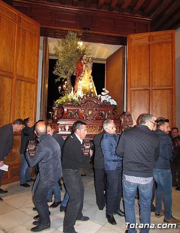 Traslado a la Iglesia de Santiago de 