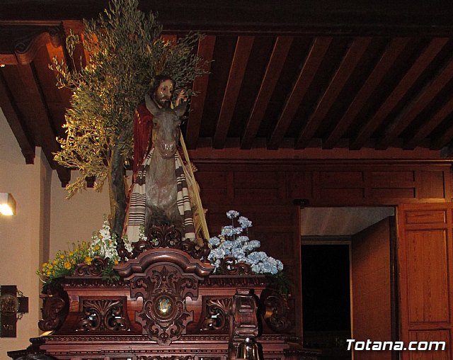 Traslado a la Iglesia de Santiago de 
