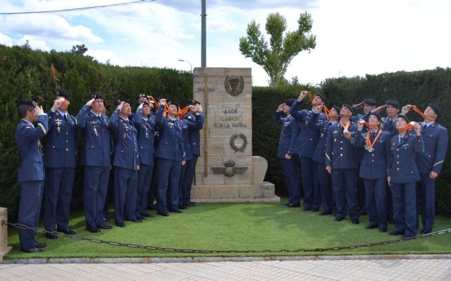 La Base Area de Alcantarilla acogi el 51 Campeonato Nacional Militar de Paracaidismo - 1