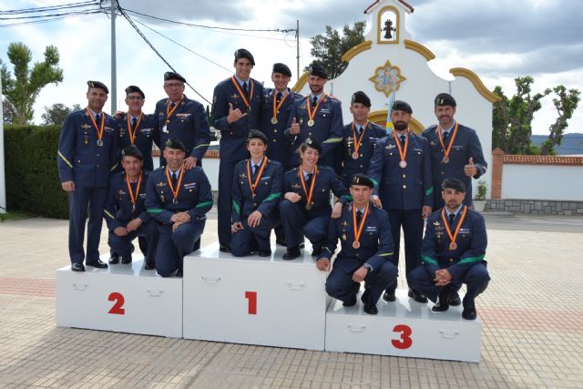 La Base Area de Alcantarilla acogi el 51 Campeonato Nacional Militar de Paracaidismo - 2