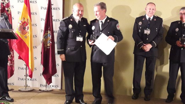 El cabo Norberto Costa recibe la Medalla de Reconocimiento de las Policas Locales - 6