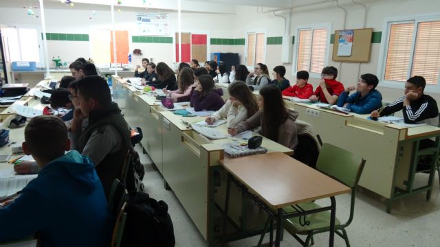 Alumnos franceses visitaron el IES Prado Mayor en un programa de intercambio escolar - 7