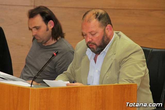 El Pleno acuerda exigir a Adif y al Ministerio de Fomento la retirada inmediata del nuevo trazado del AVE a su paso por Totana - 23