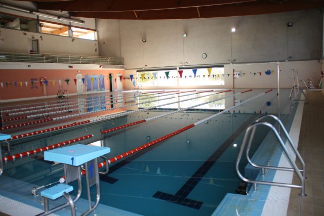 Natación para escolares en la piscina climatizada, Foto 1