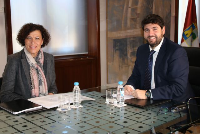 La alcaldesa de Puerto Lumbreras se reúne con el presidente de la Comunidad - 1, Foto 1