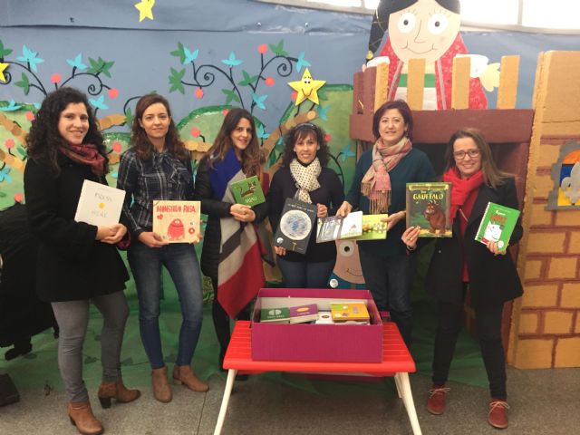 El Ayuntamiento de Molina de Segura destina 10.000 euros para el Banco de Libros en 16 centros públicos del municipio - 1, Foto 1