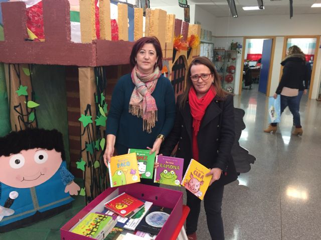 El Ayuntamiento de Molina de Segura destina 10.000 euros para el Banco de Libros en 16 centros públicos del municipio - 2, Foto 2