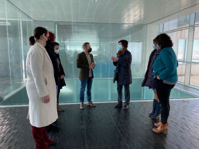 La Liga Española de la Educación y la Cultura Popular dona 184 cajas de gel hidroalcohólico - 1, Foto 1