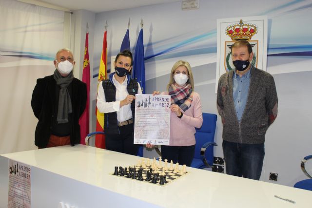 El Casino de Águilas acogerá Clases Gratuitas de Ajedrez para todas las edades - 1, Foto 1