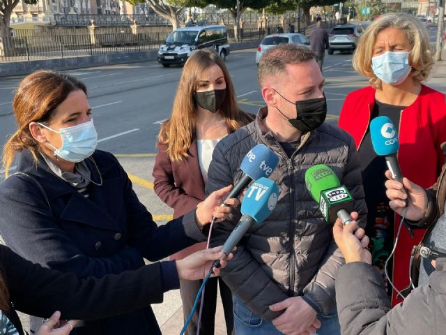 El PP propone ampliar las frecuencias y los itinerarios de los autobuses del Ayuntamiento - 1, Foto 1