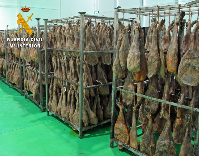 La Guardia Civil investiga un entramado  empresarial por fraude alimentario en la comercialización de productos ibéricos - 1, Foto 1