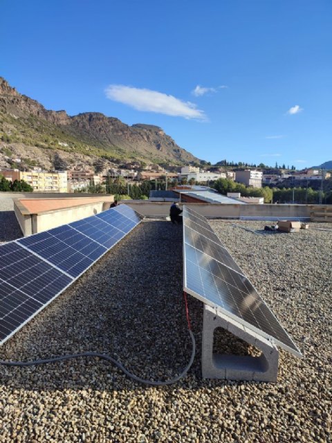 El IES Valle del Segura instala 10 placas solares fotovoltaicas - 4, Foto 4
