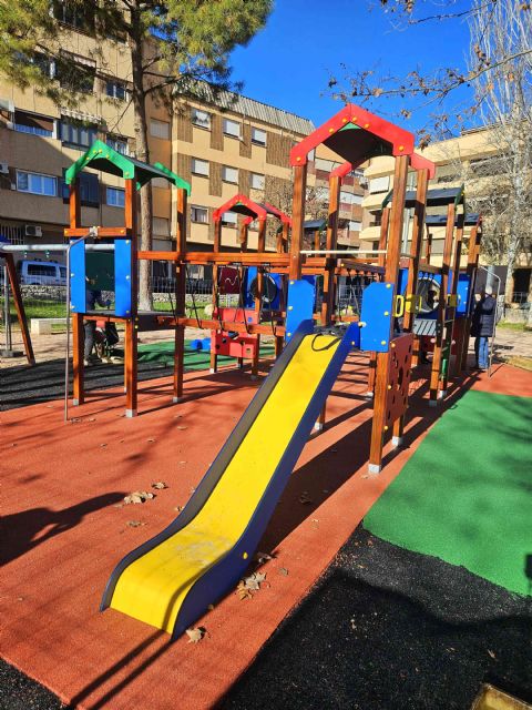 El Ayuntamiento de Caravaca renueva y amplía las zonas de juego infantil con una inversión cercana a los 200.000 euros - 2, Foto 2