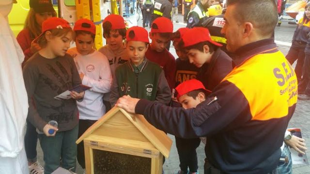 The Association of Civil Protection of Totana participate in the events organized to mark the European Day Phone 112 in Murcia, Foto 3