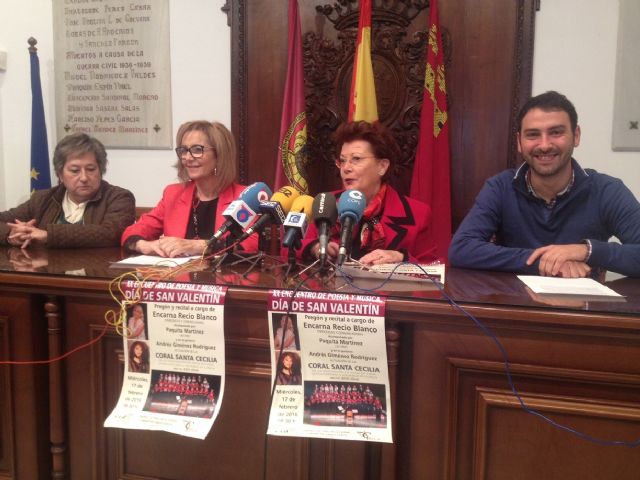 El Centro Cultural de Lorca acoge el miércoles por la tarde el XX Encuentro de poesía y música de San Valentín de la Asociación de Amas de Casa - 1, Foto 1