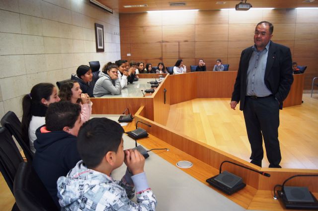 Alumnos de Educación Primaria del colegio San José participan en el programa Conoce tu ayuntamiento, Foto 8