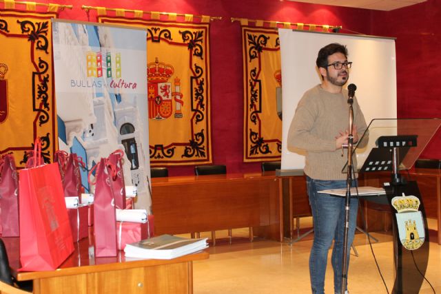 El Ayuntamiento de Bullas regala una figura de Artesanías Serrano a los belenistas de la Ruta - 1, Foto 1