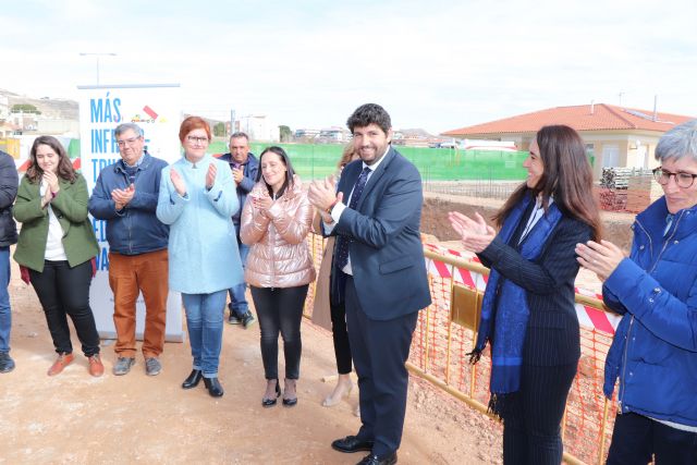 López Miras: Con el nuevo CEIP Príncipe Felipe reafirmamos la apuesta del Gobierno regional por la educación y los más jóvenes - 2, Foto 2