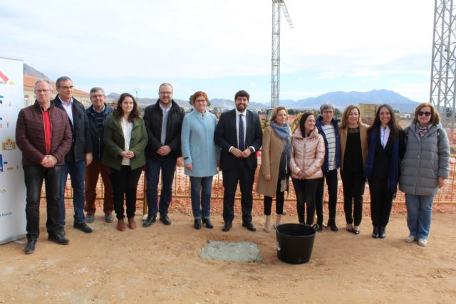 Primera piedra de las obras del nuevo colegio Príncipe Felipe - 1, Foto 1