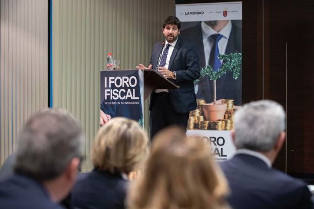 Fernando López Miras inaugura el I Foro Fiscal Actualidad Fiscal e Innovaciones - 2, Foto 2