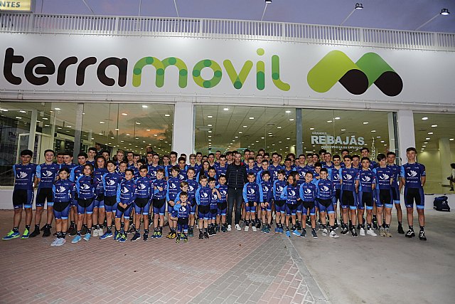 Valverde Team-Terra Fecundis pone en marcha su sexta aventura en las instalaciones de Grupo Terramóvil - 1, Foto 1