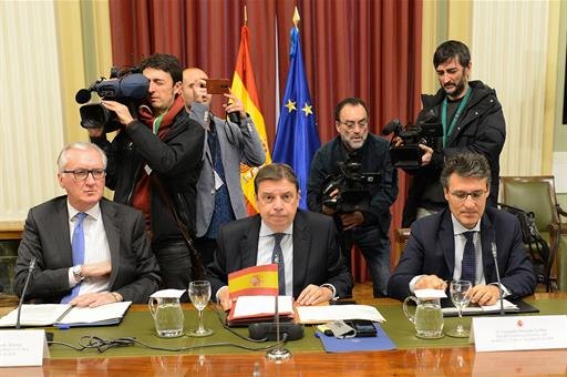 Planas recaba apoyo de las autonomías para - 1, Foto 1