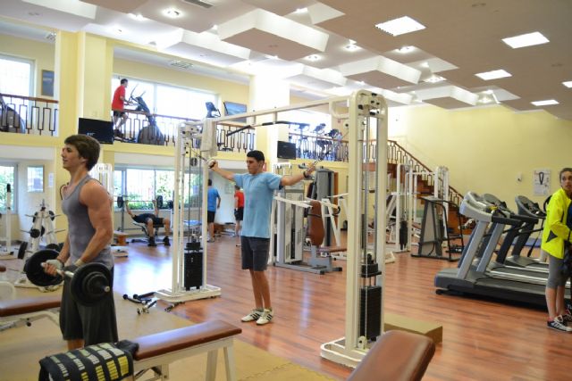 Mejoras en equipamiento deportivo, zonas de estudio y coworking, más libros de ocio y talleres inclusivos - 1, Foto 1