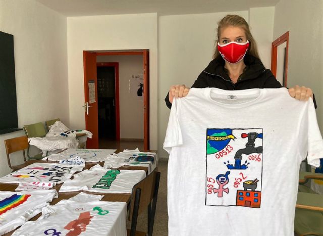FADE acerca los ODS a 80 menores a través de un concurso de customización de camisetas - 1, Foto 1