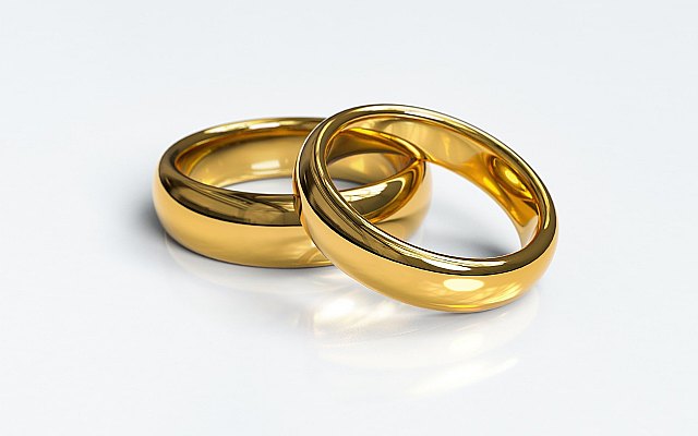 Estar casado sale a cuenta: pagan hasta un 43% menos por su seguro de coche - 1, Foto 1