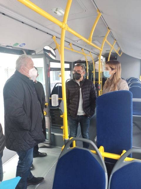 El Ayuntamiento mejora la línea 31 para ofrecer un mejor servicio a los estudiantes del instituto de Alquerías - 1, Foto 1