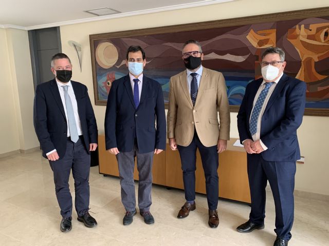 El Gobierno regional continúa con la Cámara de Comercio de Murcia la ronda de contactos sobre el Pacto por las Infraestructuras - 1, Foto 1