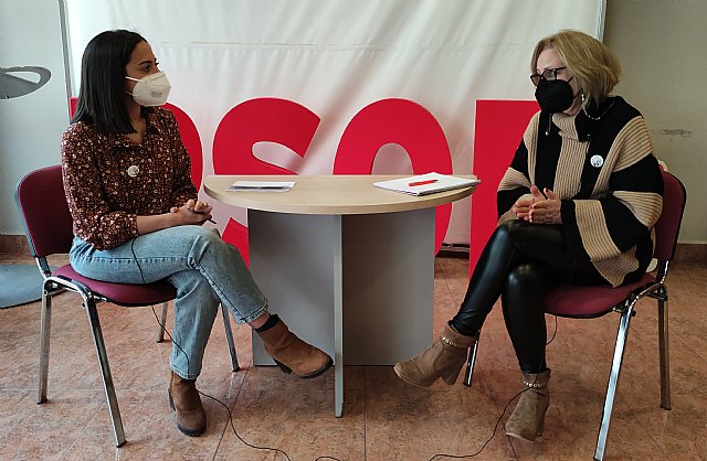Entrevista a Isa Molino, Secretaria General del PSOE Totana y portavoz del Grupo Municipal Socialista, Foto 1