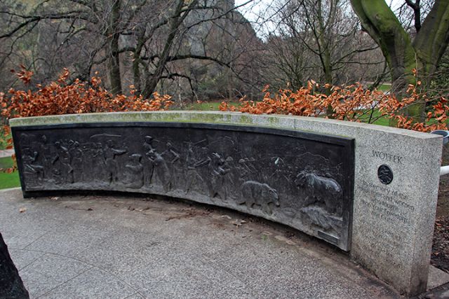 El Oso pardo adoptado por los soldados de la 22° Compañía de Suministros de Artillería - 2, Foto 2