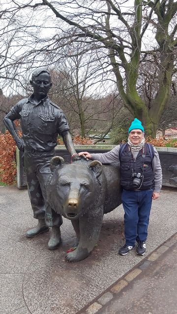 El Oso pardo adoptado por los soldados de la 22° Compañía de Suministros de Artillería - 3, Foto 3