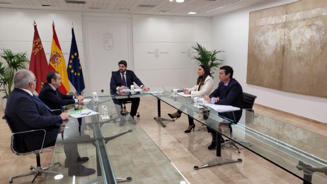 Agrupal presenta a López Miras una agenda completa de actividades para celebrar su centenario - 1, Foto 1