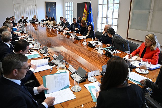 El presidente se reúne con altos directivos de la industria farmacéutica y apuesta por impulsar España como líder de este sector clave - 1, Foto 1