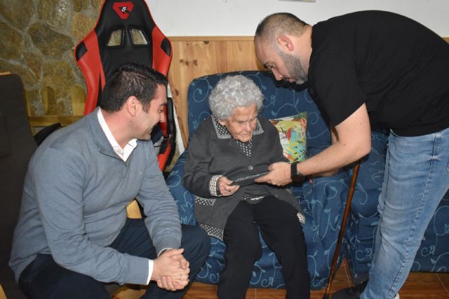 Las Torres de Cotillas homenajea a su vecina Eugenia Navarro por sus 100 a&ntilde;os - 2, Foto 2