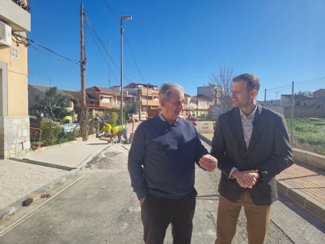 El Ayuntamiento renueva el asfalto y aceras en San Ginés con una inversión de más de 39.000&euro; - 3, Foto 3
