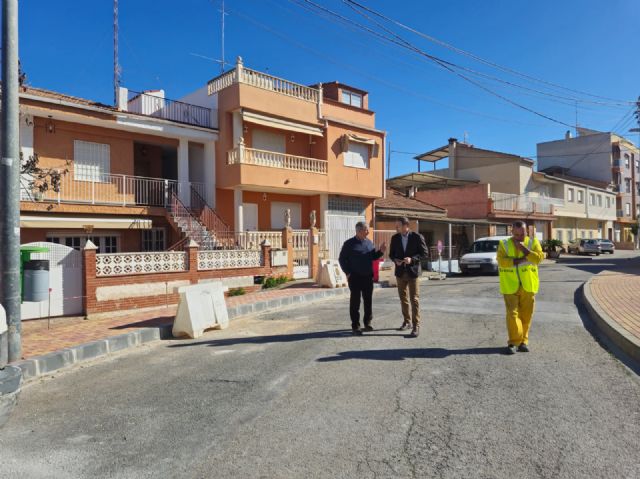 El Ayuntamiento renueva el asfalto y aceras en San Ginés con una inversión de más de 39.000&euro; - 4, Foto 4
