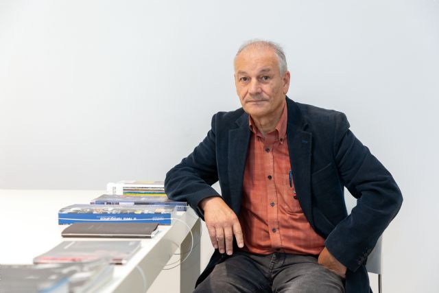 La Fea Burguesía Ediciones publica Acrobacia del Abandono, el nuevo libro de poesía de Francisco Álvarez Koki - 2, Foto 2